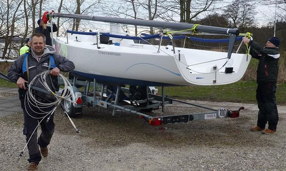 Båden er pakket og klar - der mangler bare lige en dansk nummerplade. Foto: Per Carlsen