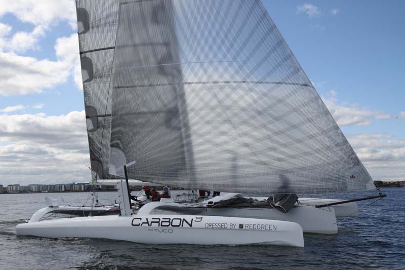 Carbon3 sejlede rundt om Sjælland på 14 timer og 50 minutter. Det gav positiv reklame for dansk sejlsport i medierne. Foto: Troels Lykke
