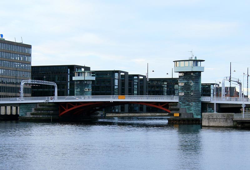 Skal båden passere Knippelsbro i Københavns havn er det nu gratis.