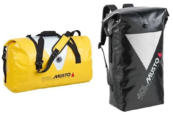 Musto lancerer to vandtætte sejlertasker i farverne gul, sort og rød.
