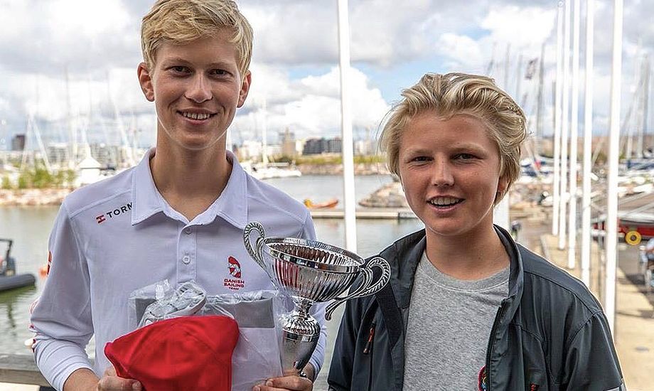 16-årige Victor Ladefoged og 15-årige Mads Poder vandt overraskende EM-bronze i Finland uden træning. Foto: PR-foto