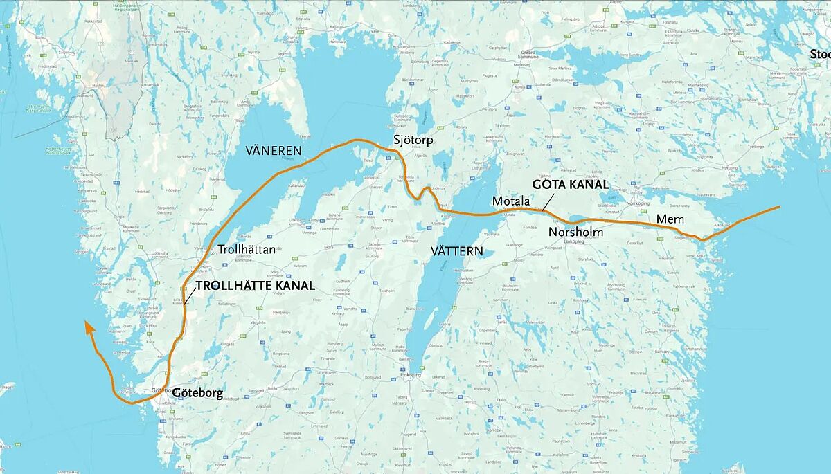 Göta-kanalen: På bådtur 100 meter over havet - Minbåd.dk