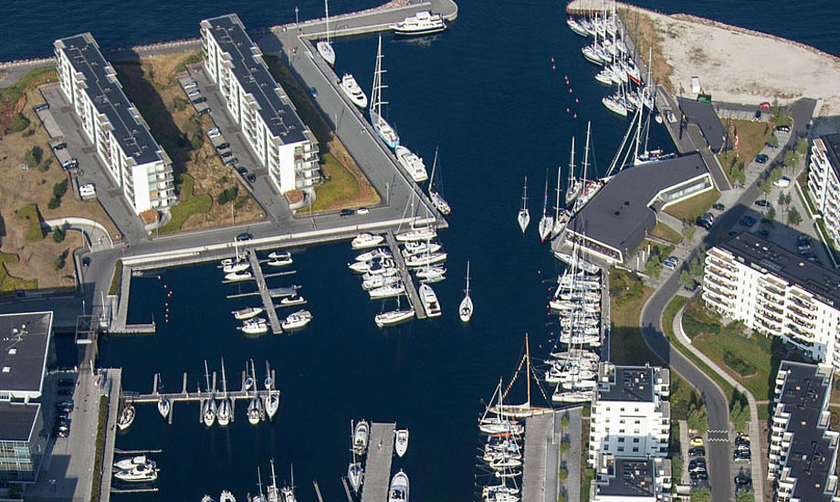 Tuborg Havn er nu udsolgt og giver et pænt årligt million-provenue til KDY, men bådejerne ønsker at pengene også skal bruges på havnen. Foto: Peter Søgaard