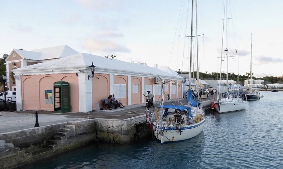 Capibara er velankommet til Bermuda efter otte virkelig gode dage til søs. Foto: Signe Storr