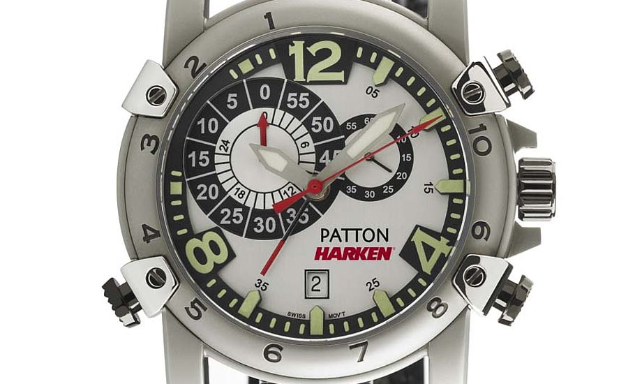 PATTON-HARKEN Regatta watch fås med både sort og hvid baggrund