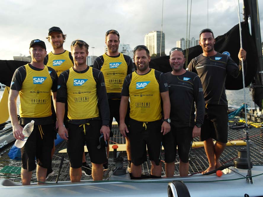 SAP-holdet i Rio med bådebygger, kok, RIB-fører og andre. Foto: Ole Egeblad