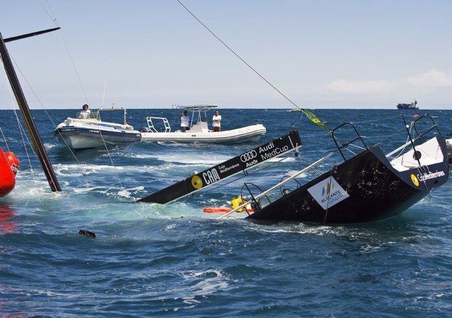 Sejlere under kapsejlads glemmer ofte at sejle med vest, viser afstemning på minbaad.dk. Foto: Rolex