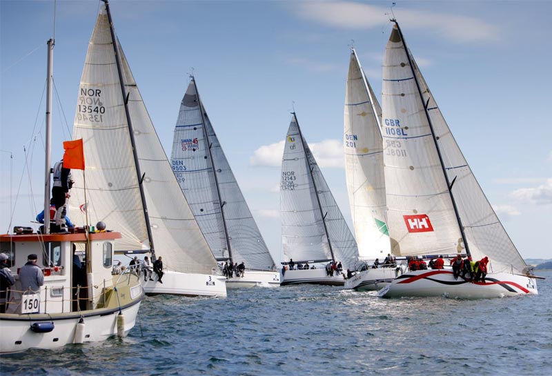 Starten er gået til Aarhus Big Boat Race 2012 – Foto: Mick Anderson