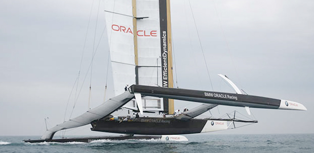 BOR 90, ses her i Valencia. Foto: BMW Oracle Racing