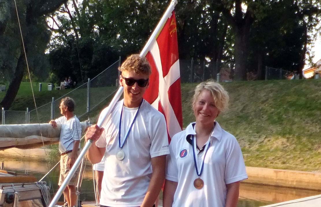 Emil Munch og Anne Mette Laugesen med medaljer