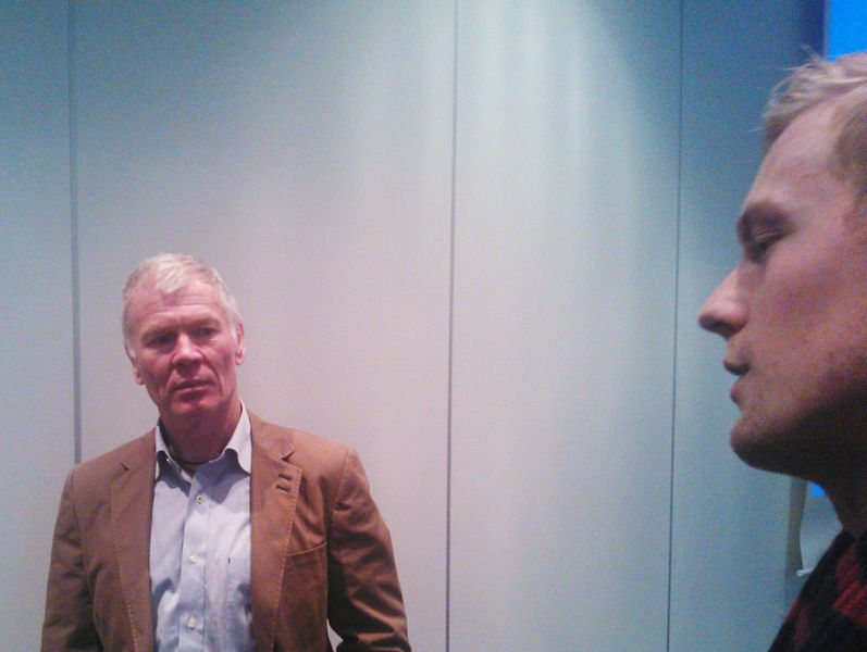 Formand for Danboat Jan Hansen (tv) i samtale med Peters Lang på messen i Fredericia Foto: Troels Lykke