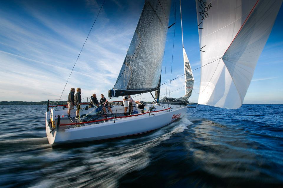 Rigtigt mange klikkede på artiklen om Farr 400eren, der sejles af Jesper Bank. Foto: Mick Anderson/sailingpix.dk