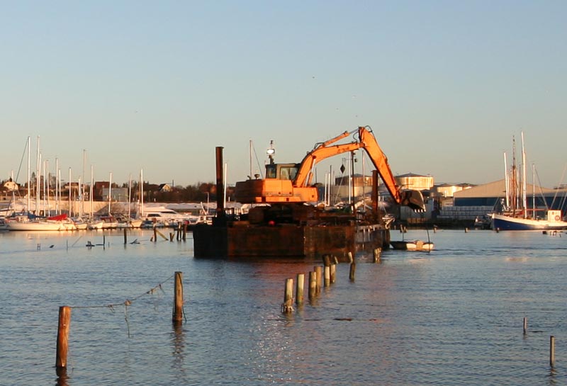 Arbejdet med at få lystbådehavnen i Fredericia færdig er i fuld gang, og forventes afsluttet til sankthans. Foto: fredericia-lystbaadehavn.dk