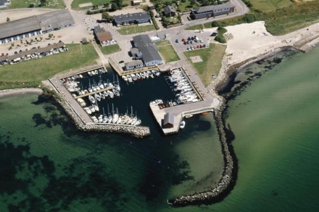 Der er ligeledes plads til et mindre antal mobilhomes i Dageløkke Lystbådehavn. Foto: Amino.dk