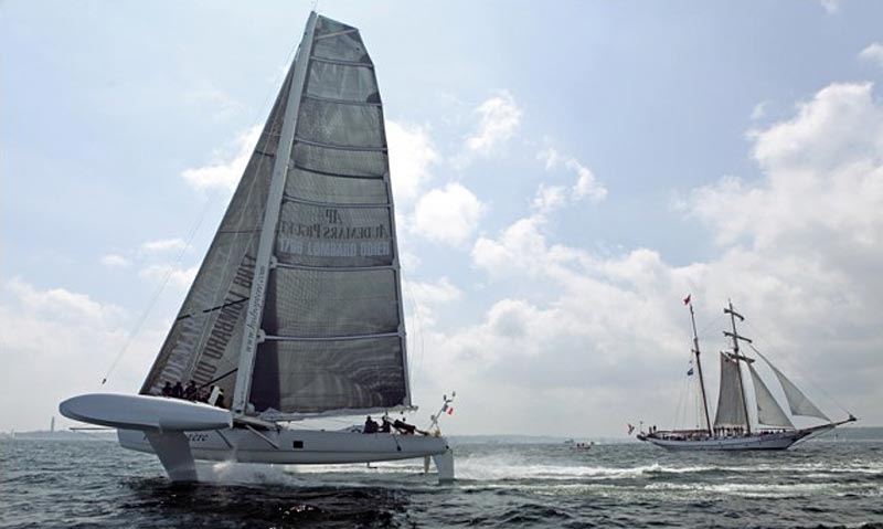 ”Hydroptère”, den franske sejler og windsurfer Alain Thébaults højhastighedstrimaran kan ses på boot 2011. Foto: Sascha Klahn