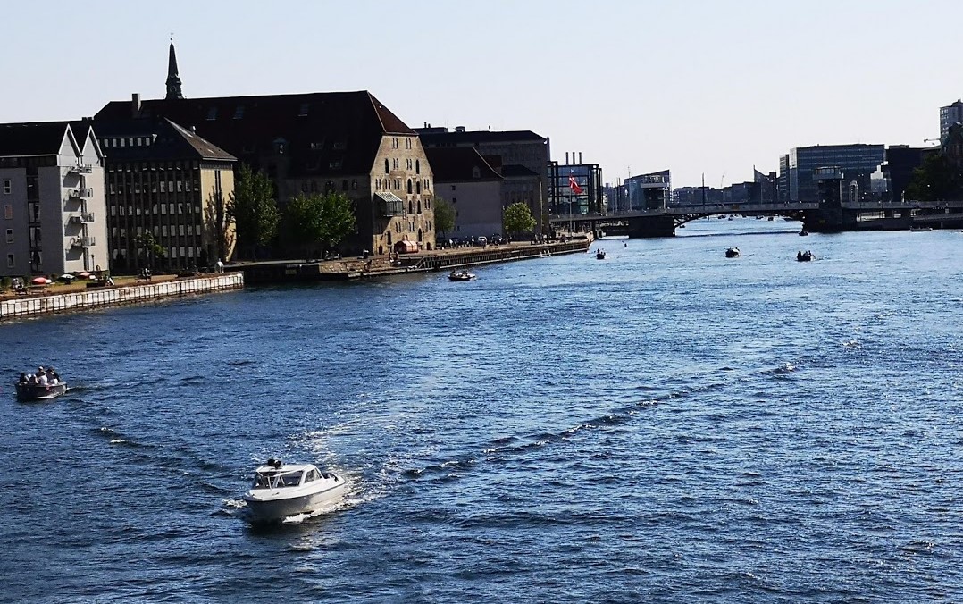 Afspærringen er kun midlertidig i Sydhavnen i København. Her ses Københavns havns nordligere ende. Foto: Troels Lykke