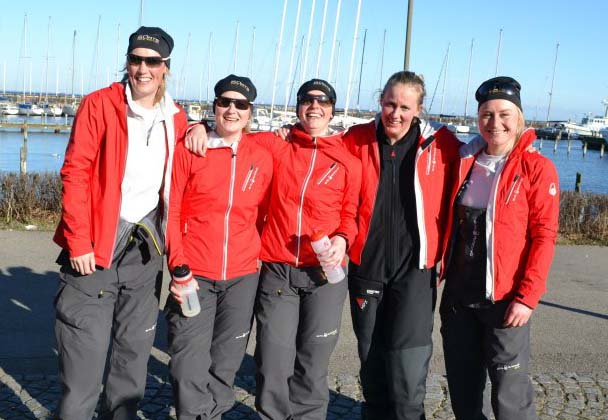 Team Ulrikkeholm i Skovshoved efter andenplads. Fra venstre: Joan, Louise, Camilla, Tine og Christel.