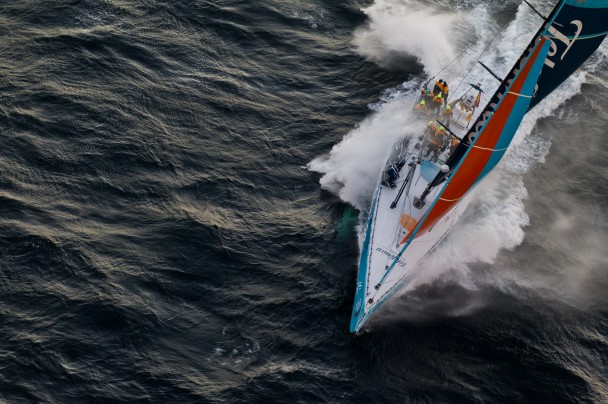 Telefonica er efter Grouma i den samlede stilling, men det kan der ændres på inden for de næste to døgn. Foto: Ian Roman/Volvo Ocean Race