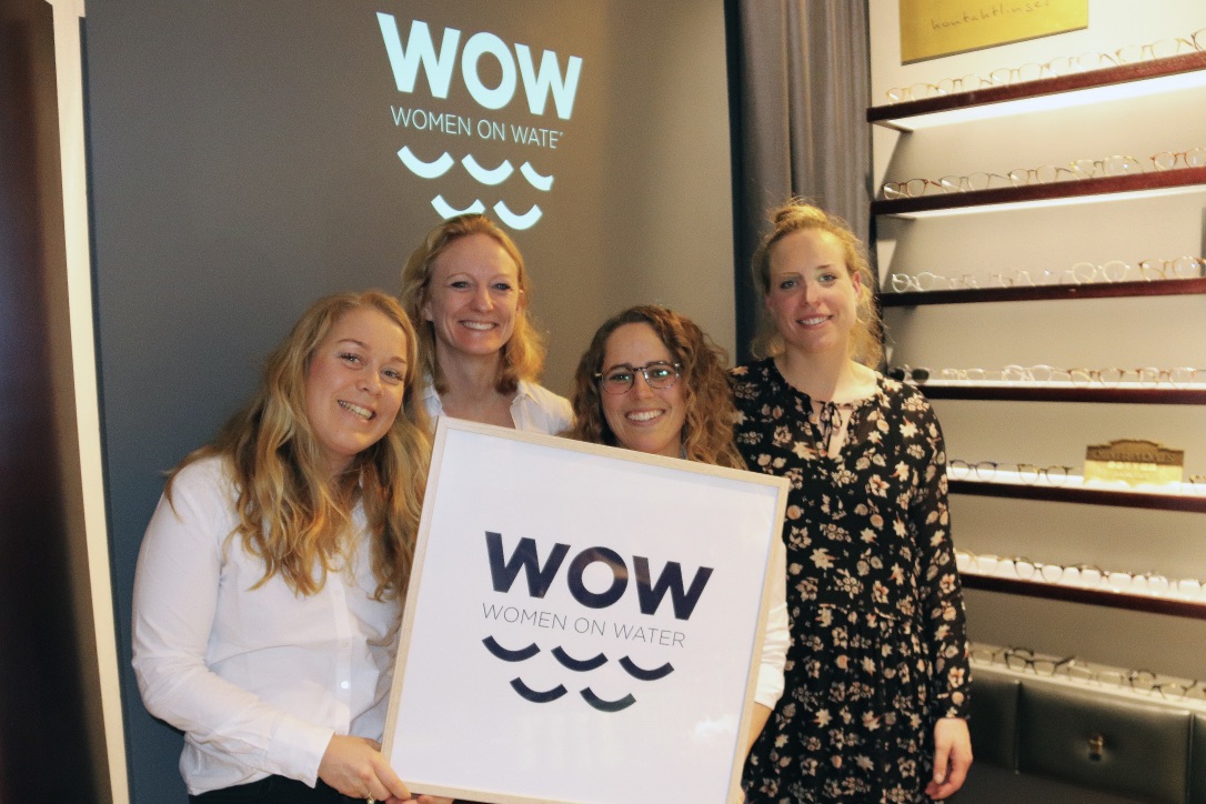 WOW bliver navnet på det nye kvindenetværk. Fra venstre: Nynne Ammundsen (Sejlsportsligaen), Line Markert (DS-formand) og de to WOW-skabere, Henriette Koch og Josefine Boel Rasmussen. Foto: PR-foto