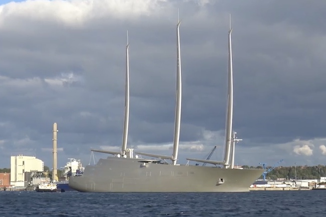 Se 'Sailing Yacht A' på vandet 5. oktober
